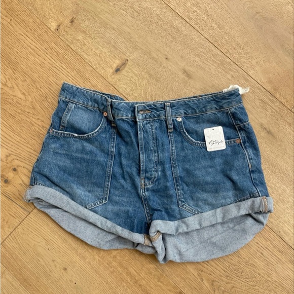 Free people shorts NWT - Picture 2 of 2